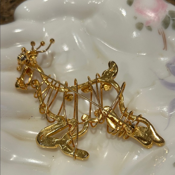 Holiday Elegant Stylized Gold Reindeer Brooch Grandma Core Cottage Core, Holiday - Picture 3 of 7